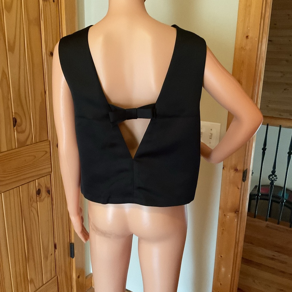 NWOT H&M Divided Black Top